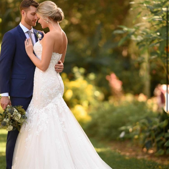 Essence of Australia D3044 Wedding Dress and Veil - Picture 8 of 10